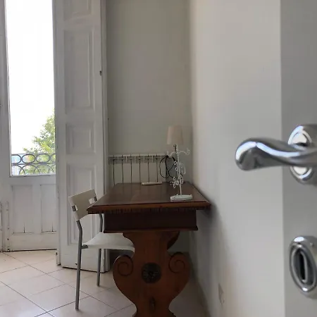 Elephant Sea View Апартаменти