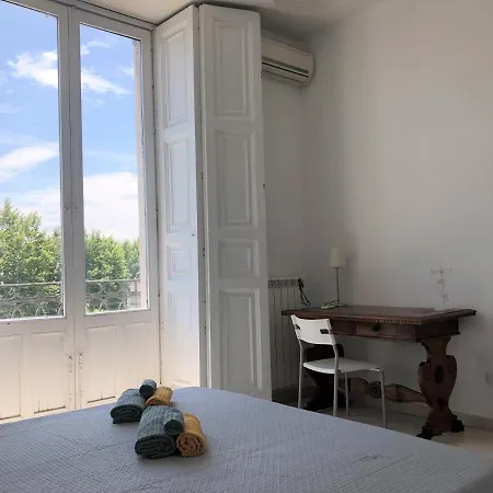 Elephant Sea View Катанія