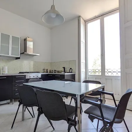 Elephant Sea View Apartman